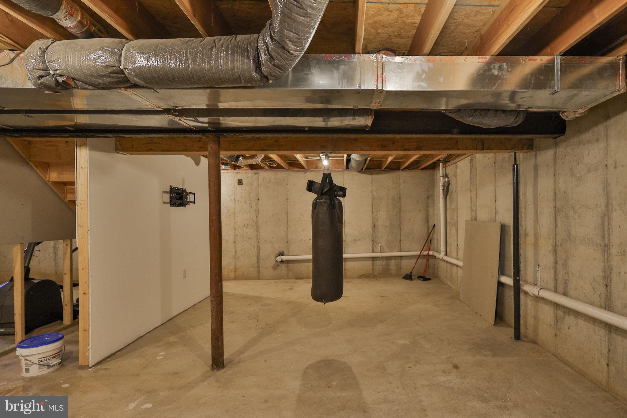 2811 Kingsview Avenue Easton, PA 18045 - Photo 71 of 86 a view of a room with gym equipment