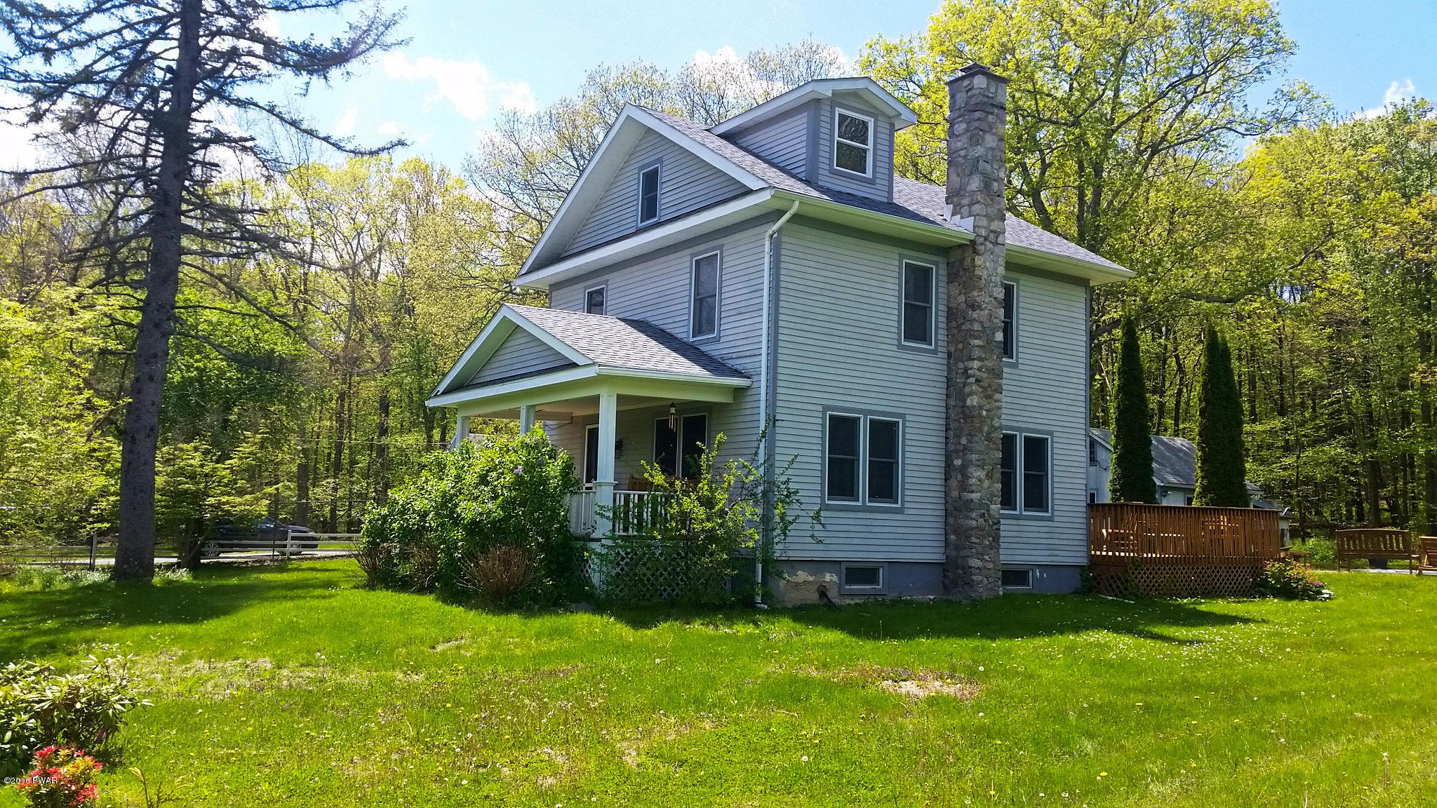 257 Raymondskill Road Milford, PA 18337 - Photo 6 of 39 Main