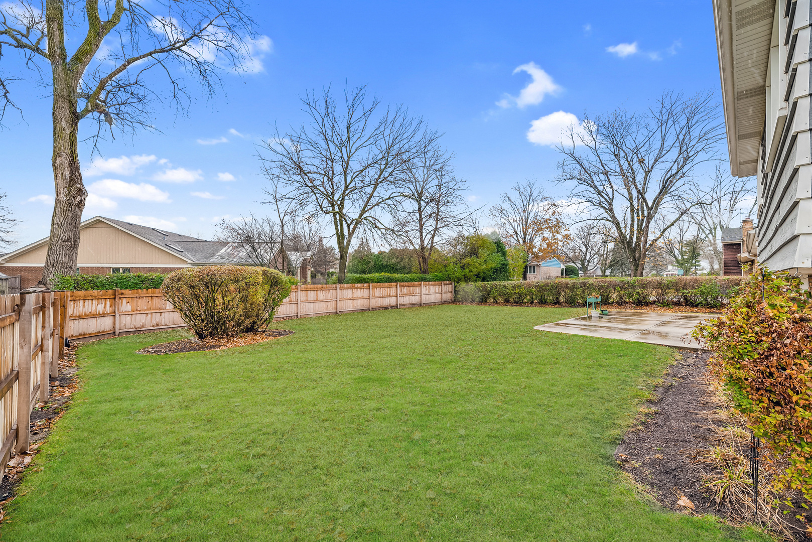 3231 Maple Leaf Drive Glenview, IL 60026 - Photo 27 of 36 a view of a park