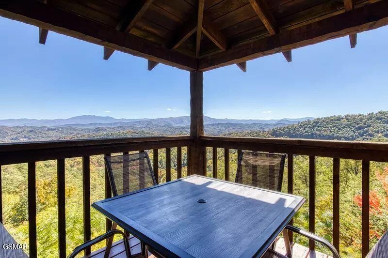 2176 Memory Way Sevierville, TN 37876 - Photo 3 of 34 Gallery Image 3