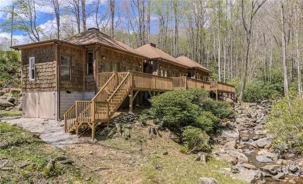 $499,000 | 426 Cook Town Road, Bakersville, NC 28705