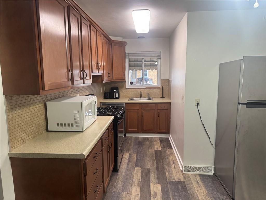 512 Chestnut Street, Unit B Springdale, PA 15144 - Photo 12 of 27
