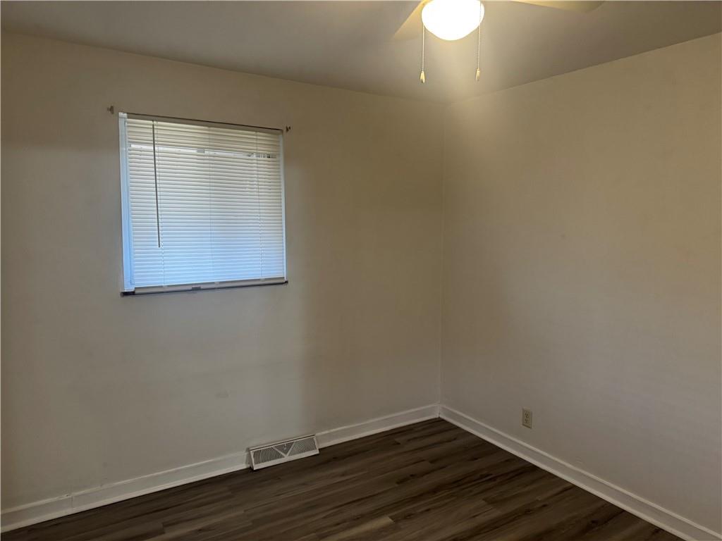 512 Chestnut Street, Unit B Springdale, PA 15144 - Photo 21 of 27