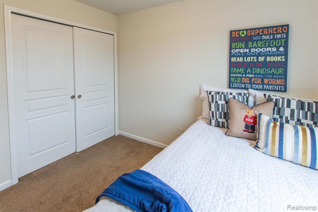 863 Barclay Circle Rochester Hills, MI 48307 - Photo 29 of 35