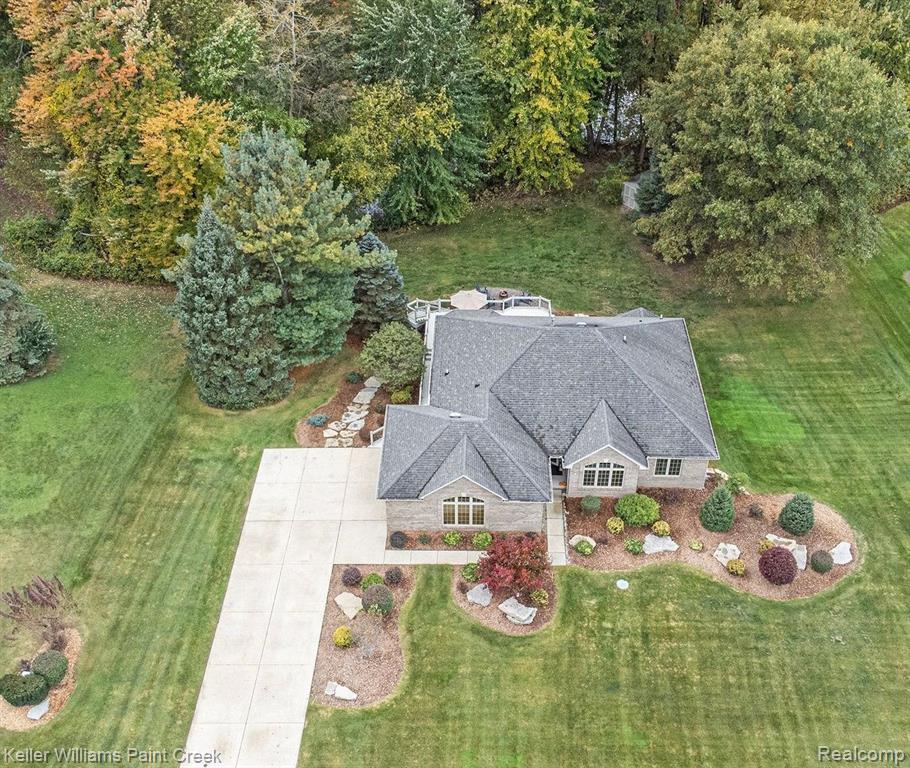 556 Orchard Ridge Drive Lake Orion, MI 48362 - Photo 2 of 37 Gallery Image 2