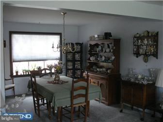 103 Arbor Road Cinnaminson, NJ 08077 - Photo 6 of 9 Dining Room