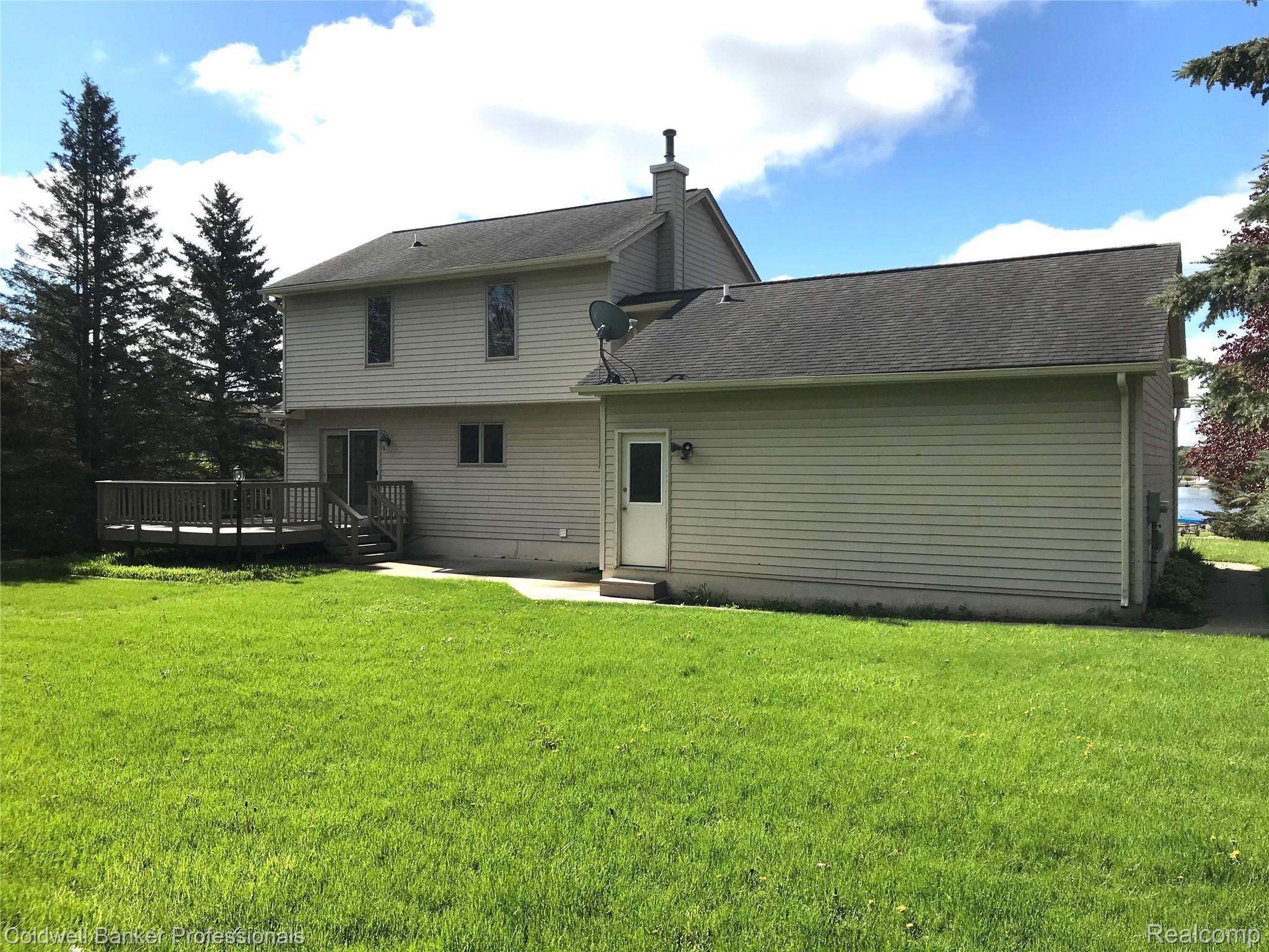 3476 West Drahner Road Oxford, MI 48371 - Photo 8 of 36 D r a hner.jpg