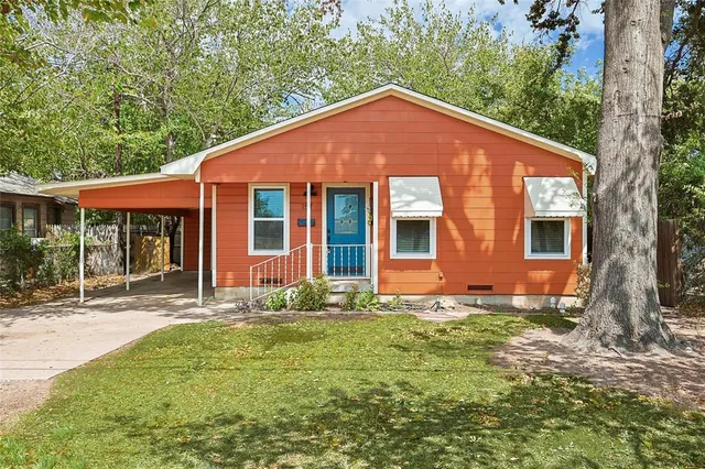 $2,000 | 157 West Purnell Street, Lewisville, TX 75057