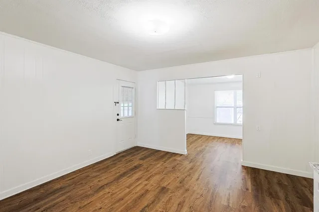 $2,000 | 157 West Purnell Street, Lewisville, TX 75057