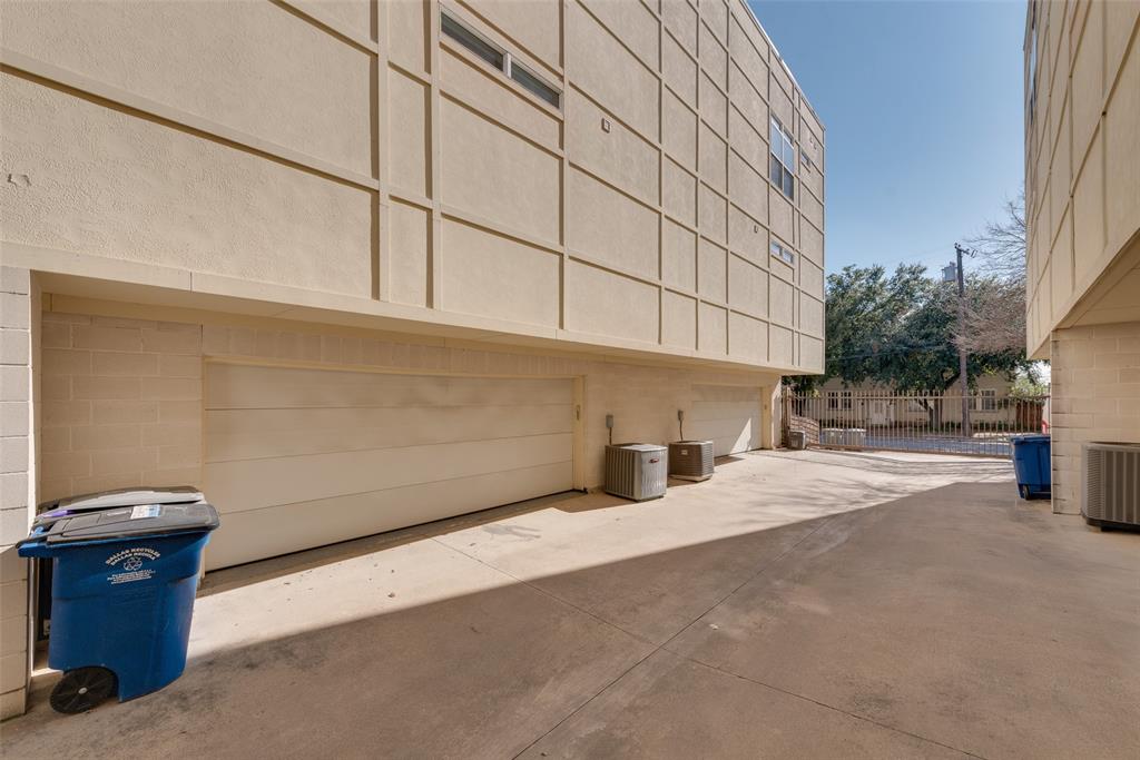 5711 Ross Avenue, Unit 2 Dallas, TX 75206 - Photo 32 of 36