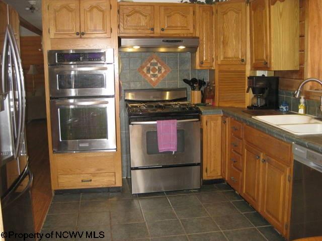 84 Manor Road Davis, WV 26260 - Photo 13 of 29 Gallery Image 13