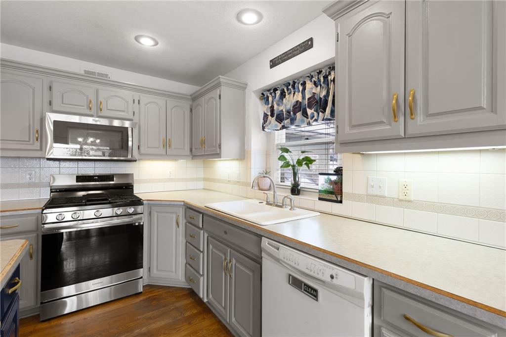 1519 Colt Circle Raymore, MO 64083 - Photo 17 of 50