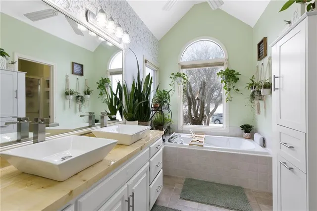 $405,000 | 1519 Colt Circle, Raymore, MO 64083