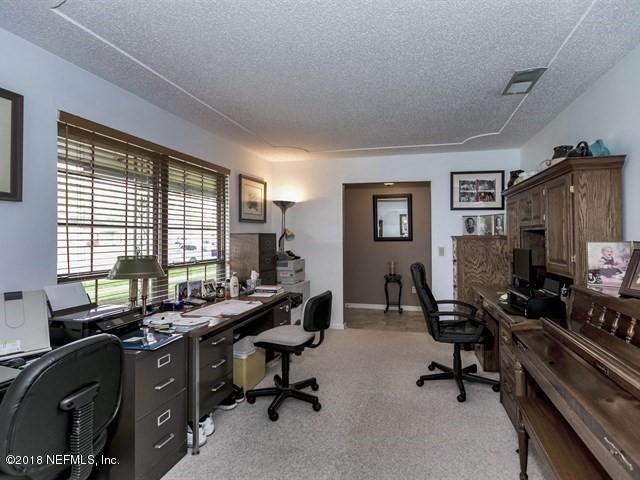 8143 Worm Wood Road Jacksonville, FL 32210 - Photo 5 of 22 005_Living Room