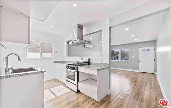 $779,000 | 24242 Pine Street, Santa Clarita, CA 91321