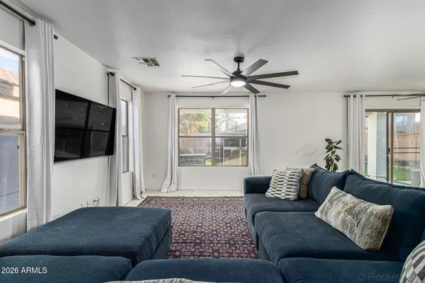$525,000 | 3033 East Santa Rosa Drive, Gilbert, AZ 85234