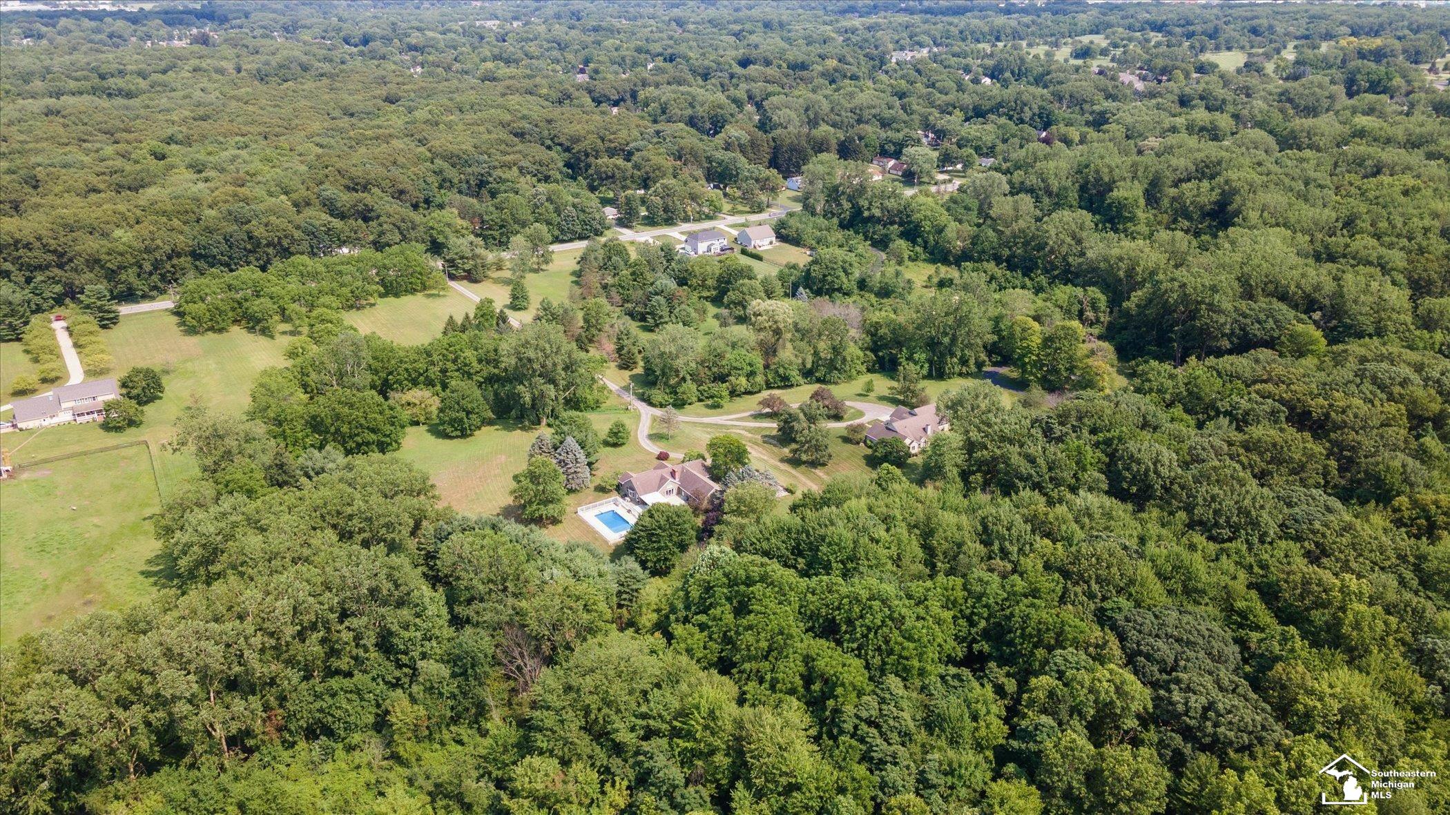 7131 Jackman Road Temperance, MI 48182 - Photo 69 of 75 50180766-036b94b3-f04c-49fa-95c8-c322b4b29cb3.JPG