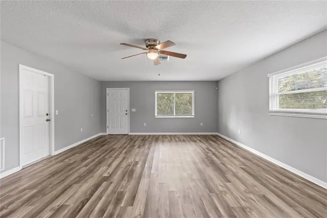 $349,900 | 1925 34th Avenue East, Bradenton, FL 34208