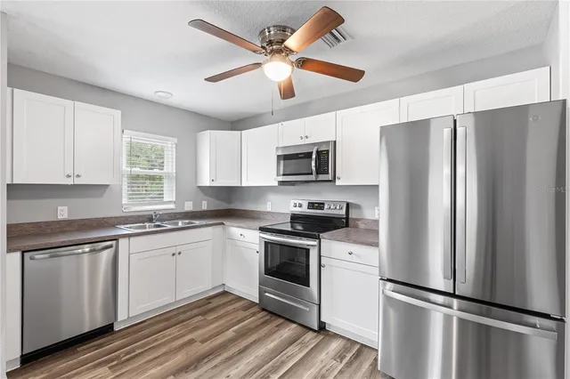 $349,900 | 1925 34th Avenue East, Bradenton, FL 34208