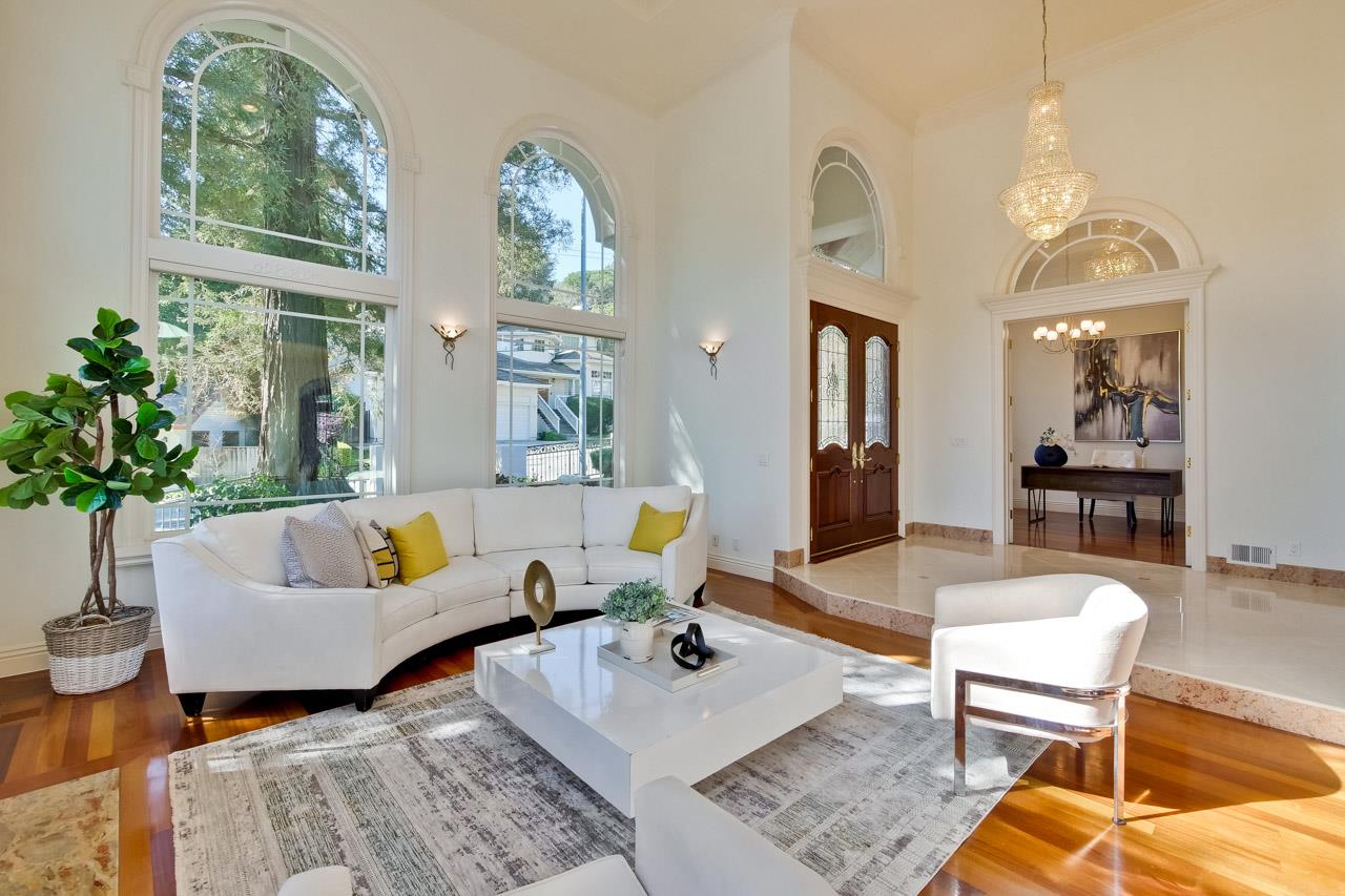 10935 Miramonte Road Cupertino, CA 95014 - Photo 10 of 71 a living room with furniture