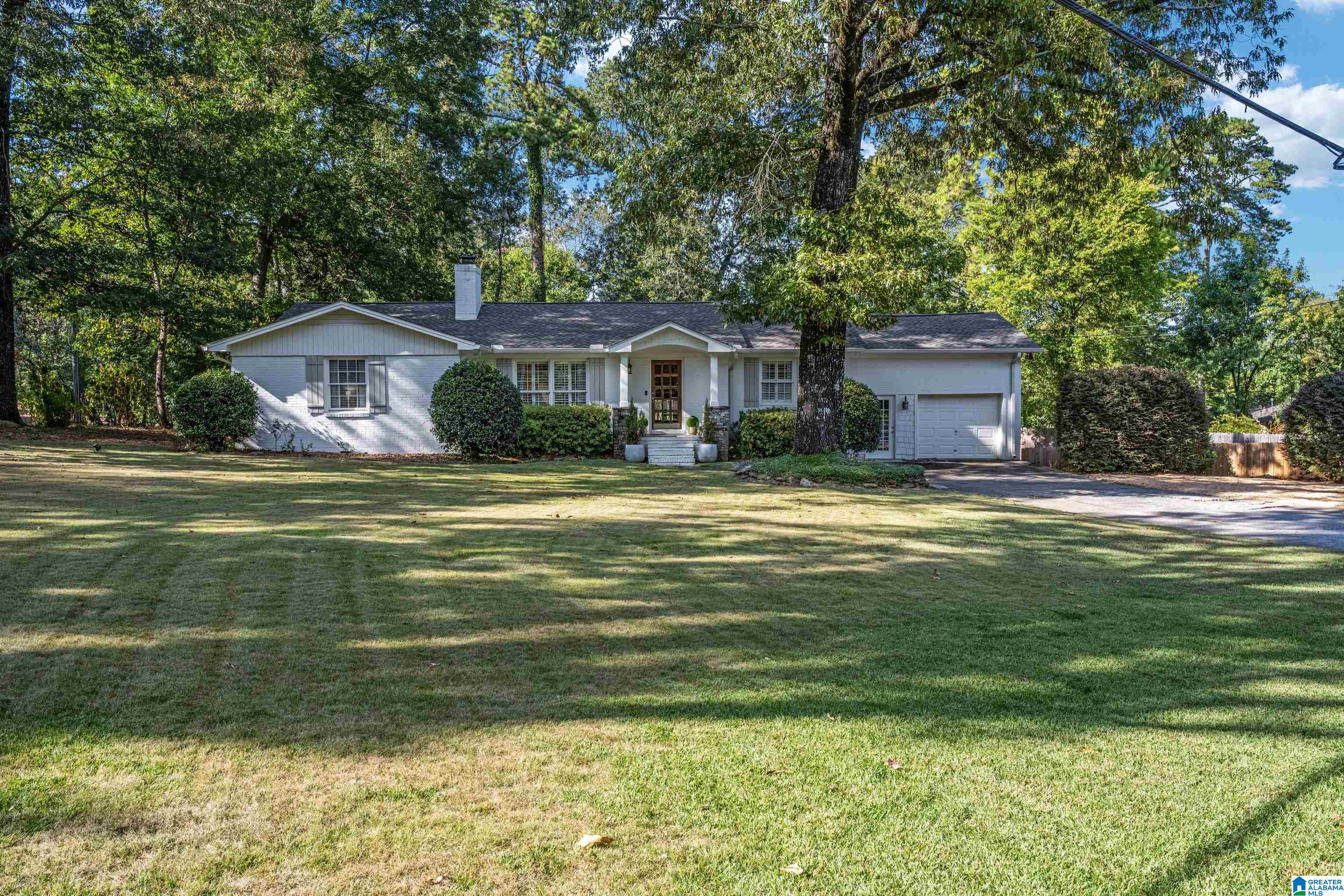 4468 Dolly Ridge Road Birmingham, AL 35243 - Photo 2 of 40