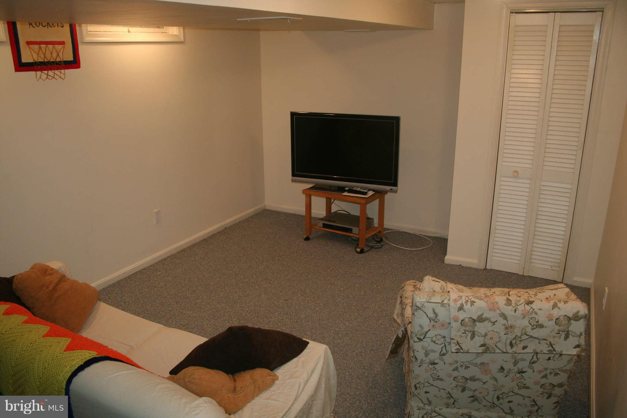 11106 Old Coach Road Potomac, MD 20854 - Photo 16 of 20 Basement