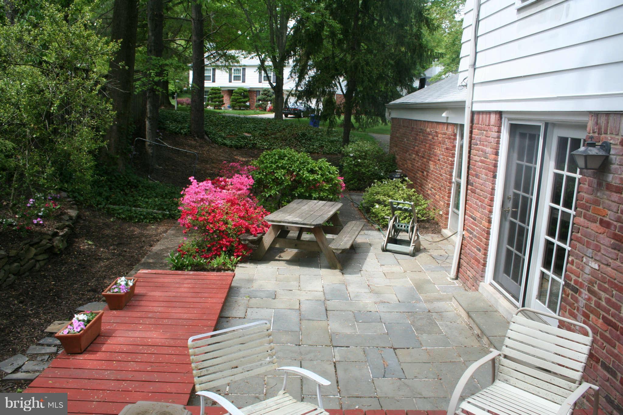 11106 Old Coach Road Potomac, MD 20854 - Photo 20 of 20 Exterior (Rear)