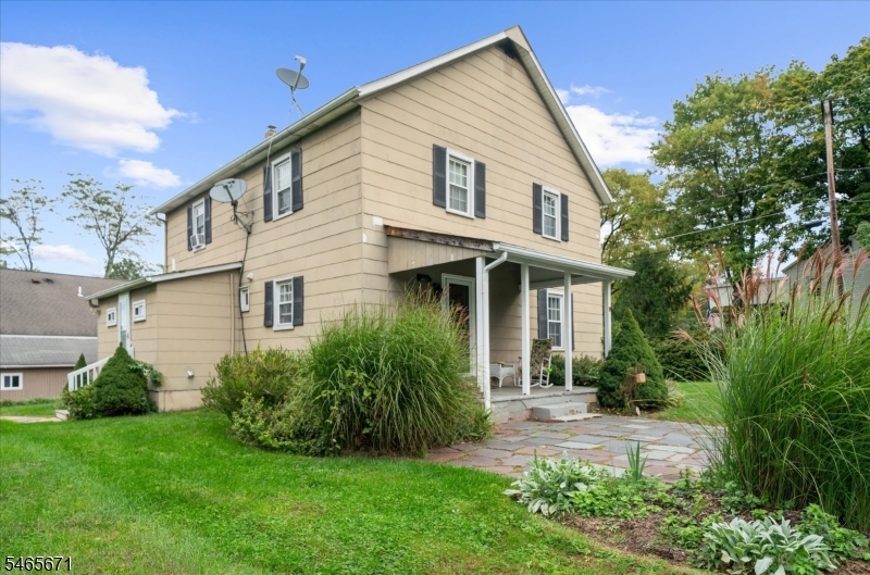 9 Hoffman Road Lebanon, NJ 08833 - Photo 3 of 18 Gallery Image 3