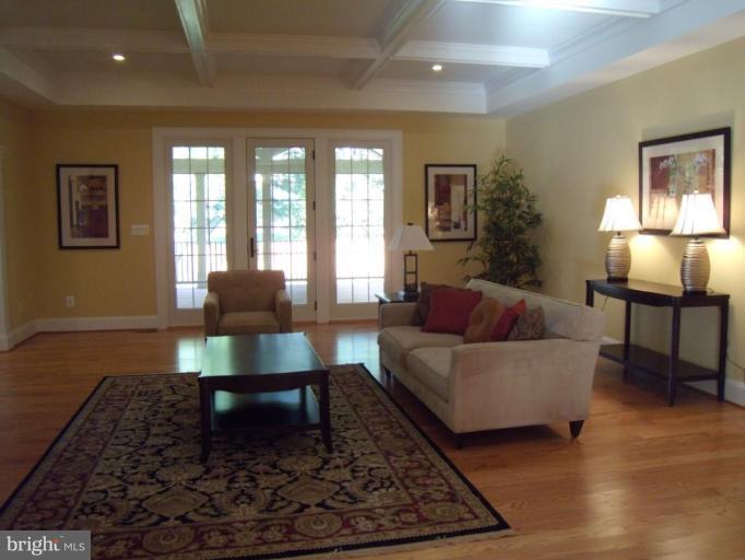 2777 Hill Road Vienna, VA 22181 - Photo 8 of 13 Family Room #2