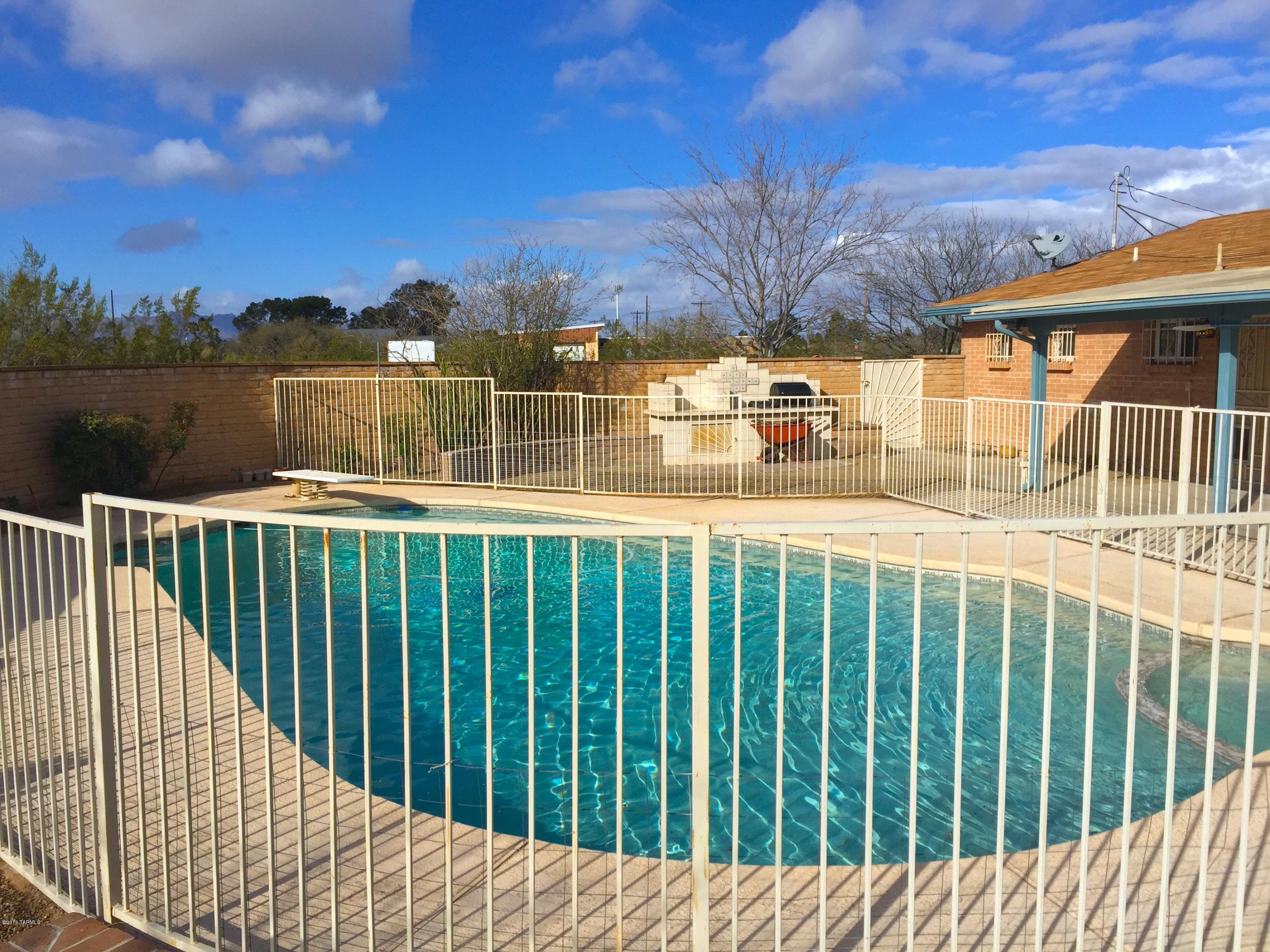 1502 East Greenlee Road Tucson, AZ 85719 - Photo 12 of 16