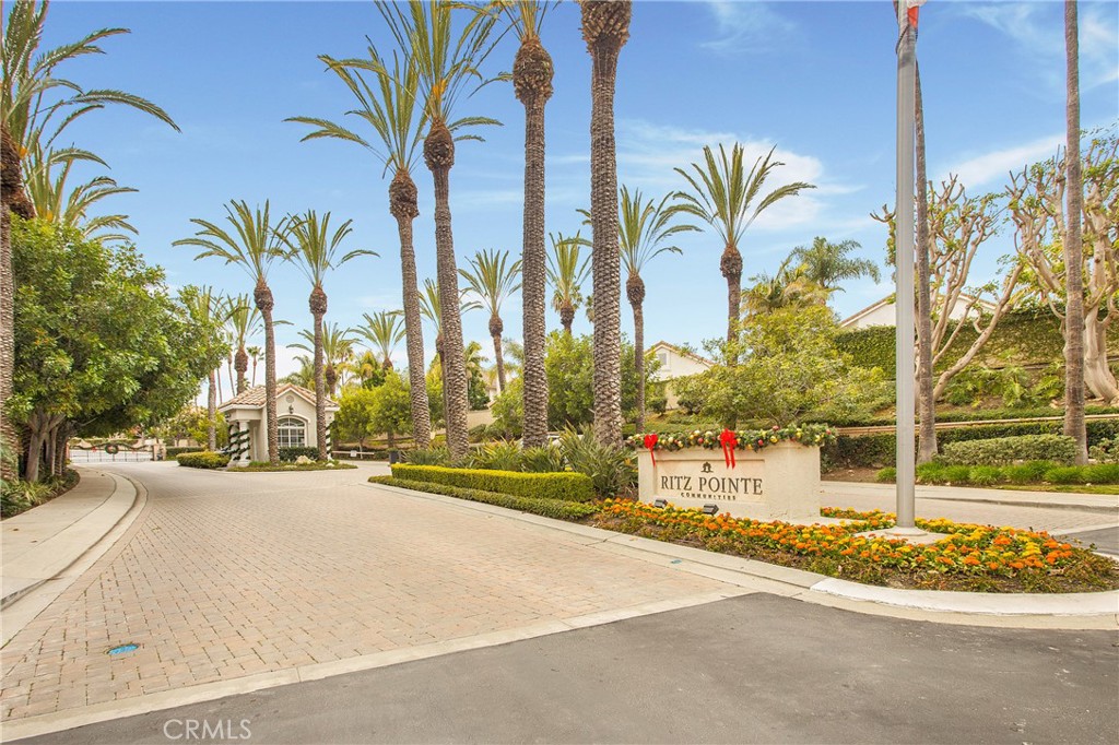 60 Corniche Drive, Unit J Dana Point, CA 92629 - Photo 4 of 13