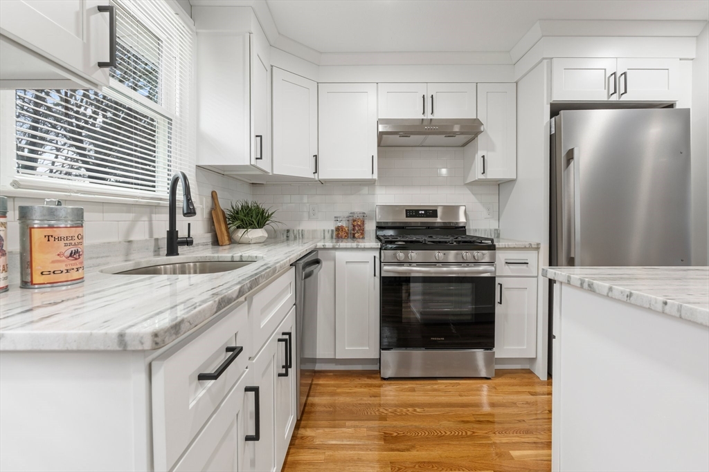 8 Potter Road Framingham, MA 01701 - Photo 4 of 41