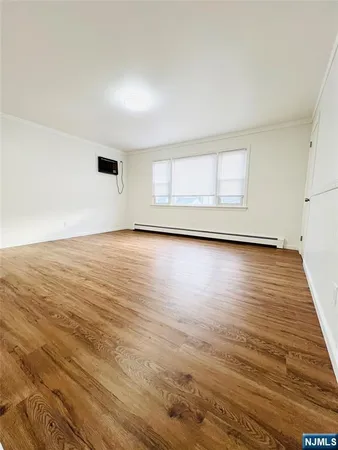 $2,860 | 76 Front Street, Unit 2, North Arlington, NJ 07031