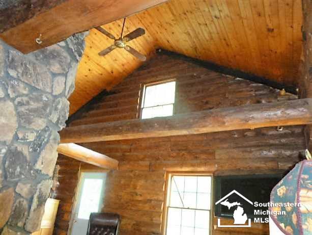 12993 Dixon Road Dundee, MI 48131 - Photo 4 of 17 Open & Airy