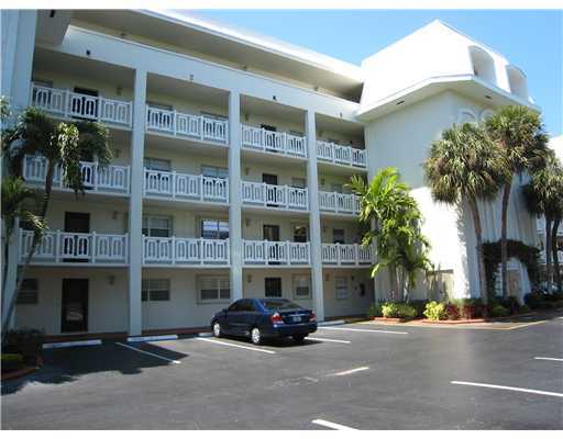 304 Golfview Road, Unit 203 North Palm Beach, FL 33408 - Photo 27 of 29 Close assigned parking