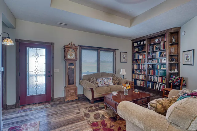 $645,000 | 18913 Highway 245, Dale, IN 47523