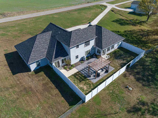 $645,000 | 18913 Highway 245, Dale, IN 47523