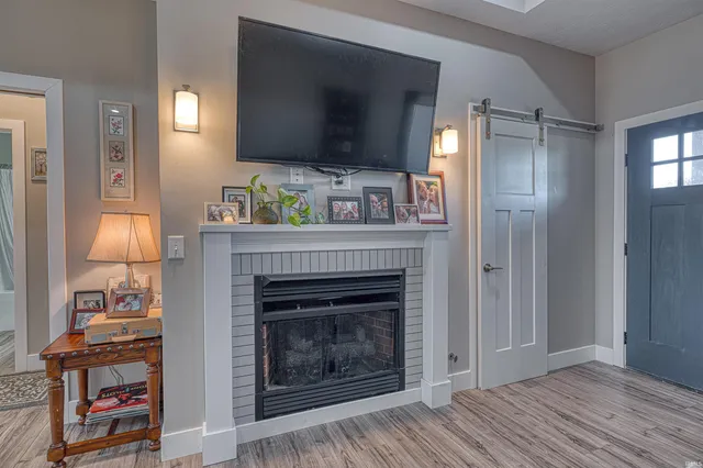 $645,000 | 18913 Highway 245, Dale, IN 47523