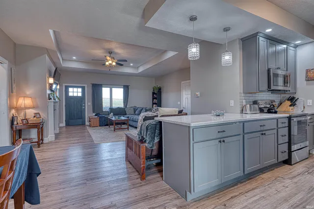 $645,000 | 18913 Highway 245, Dale, IN 47523