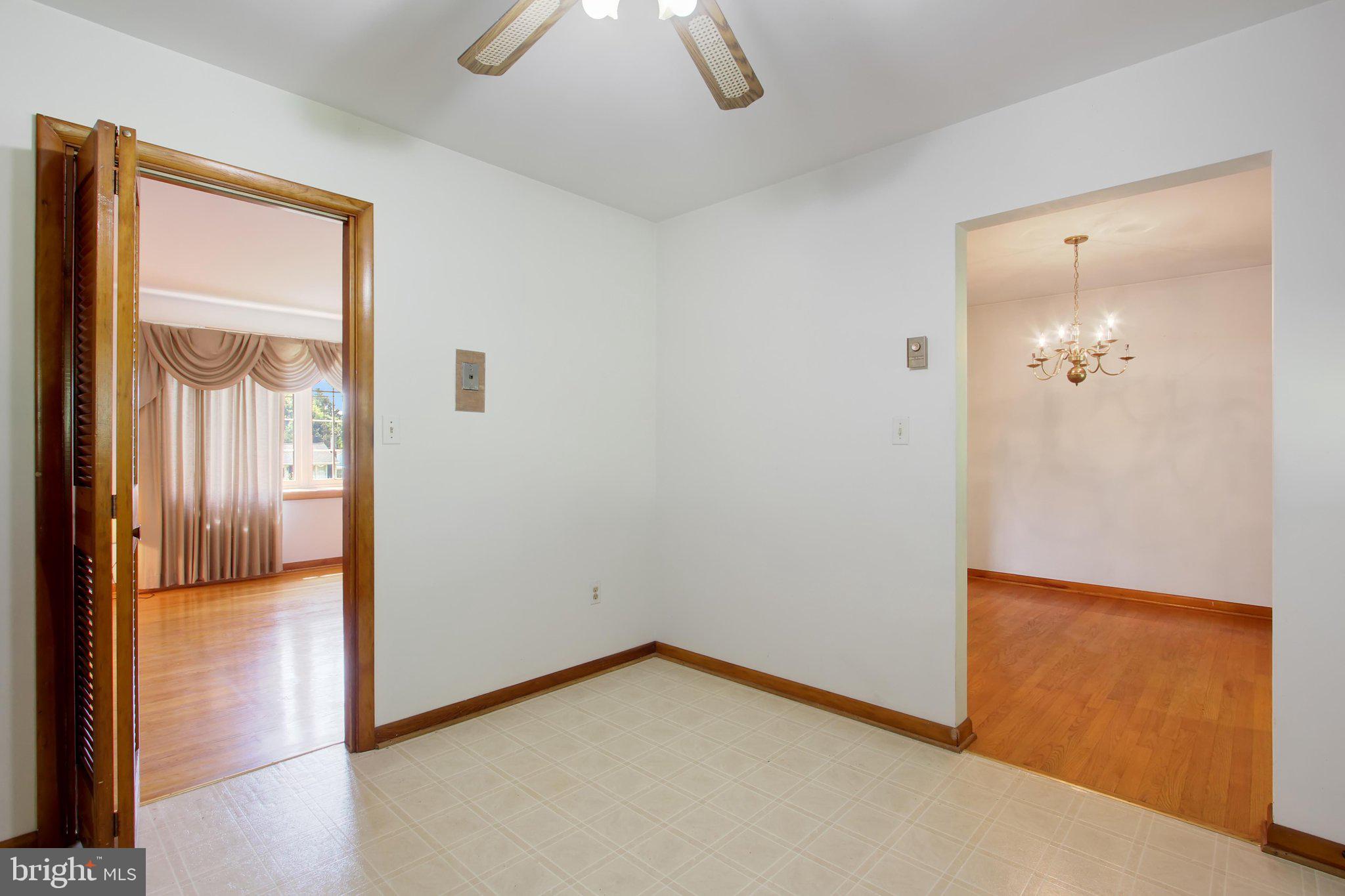 3320 Lineboro Road Manchester, MD 21102 - Photo 19 of 56 Kitchen table space