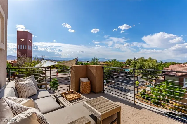 $3,200 | 3165 Via Como, Henderson, NV 89044