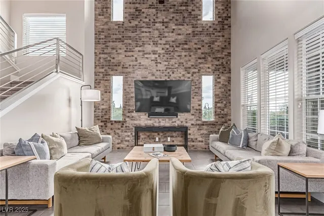 $3,200 | 3165 Via Como, Henderson, NV 89044