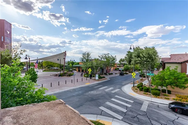 $3,200 | 3165 Via Como, Henderson, NV 89044