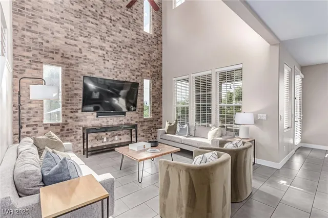 $3,200 | 3165 Via Como, Henderson, NV 89044