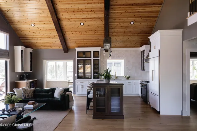 $1,599,000 | 105 Moose Grove Run, Indian Lake, NY 12842