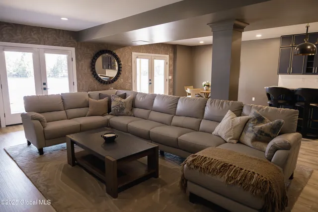 $1,599,000 | 105 Moose Grove Run, Indian Lake, NY 12842