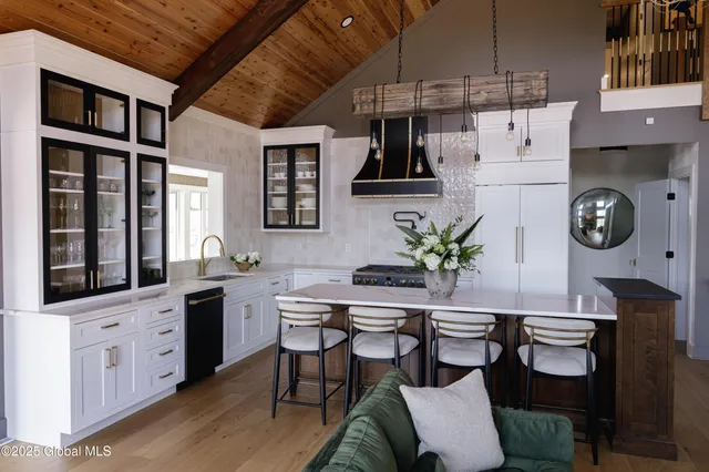 $1,599,000 | 105 Moose Grove Run, Indian Lake, NY 12842