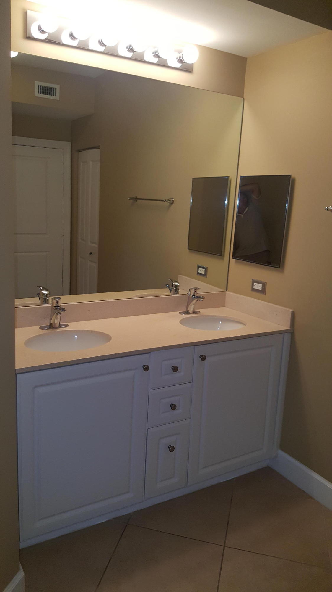 1690 Renaissance Commons Boulevard, Unit 1221 Boynton Beach, FL 33426 - Photo 18 of 22 viz mast bed bath 1