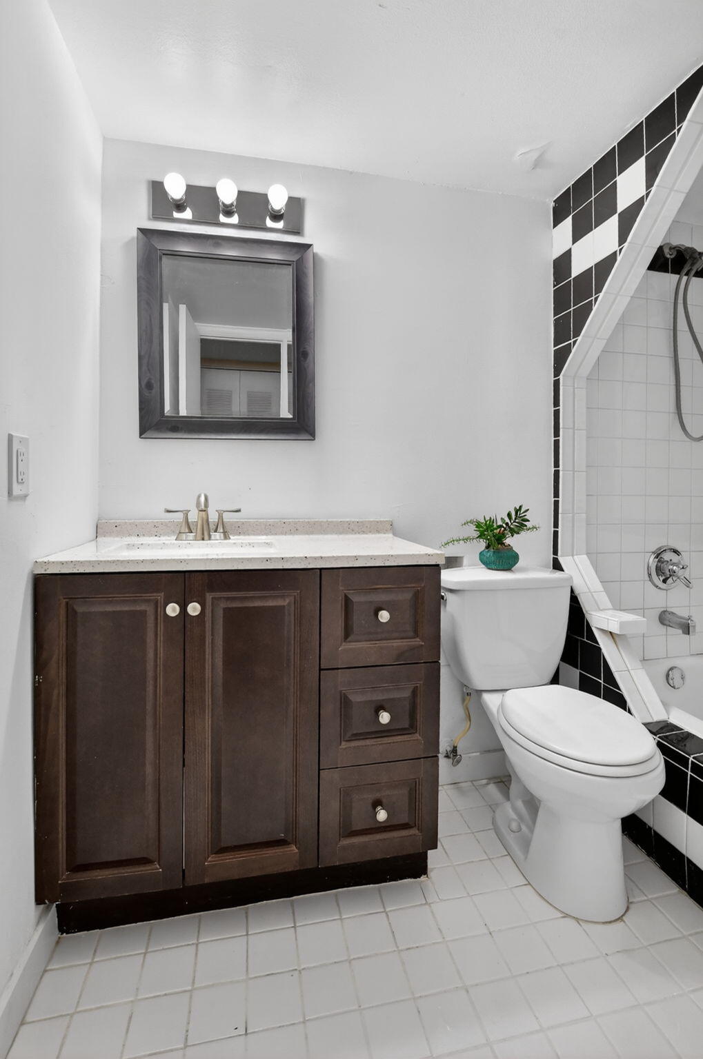 9220 Southwest 3rd Street, Unit 907 Boca Raton, FL 33428 - Photo 27 of 34 26-web-or-mls-DSC_2276