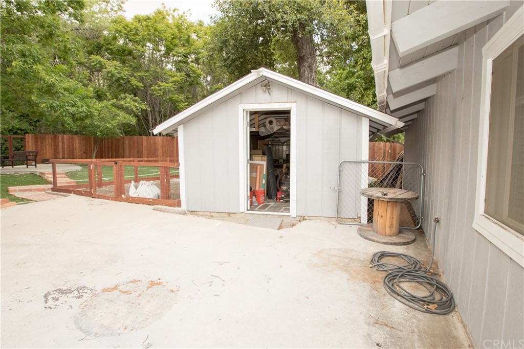 528 Stream Lane Lytle Creek, CA 92358 - Photo 11 of 57